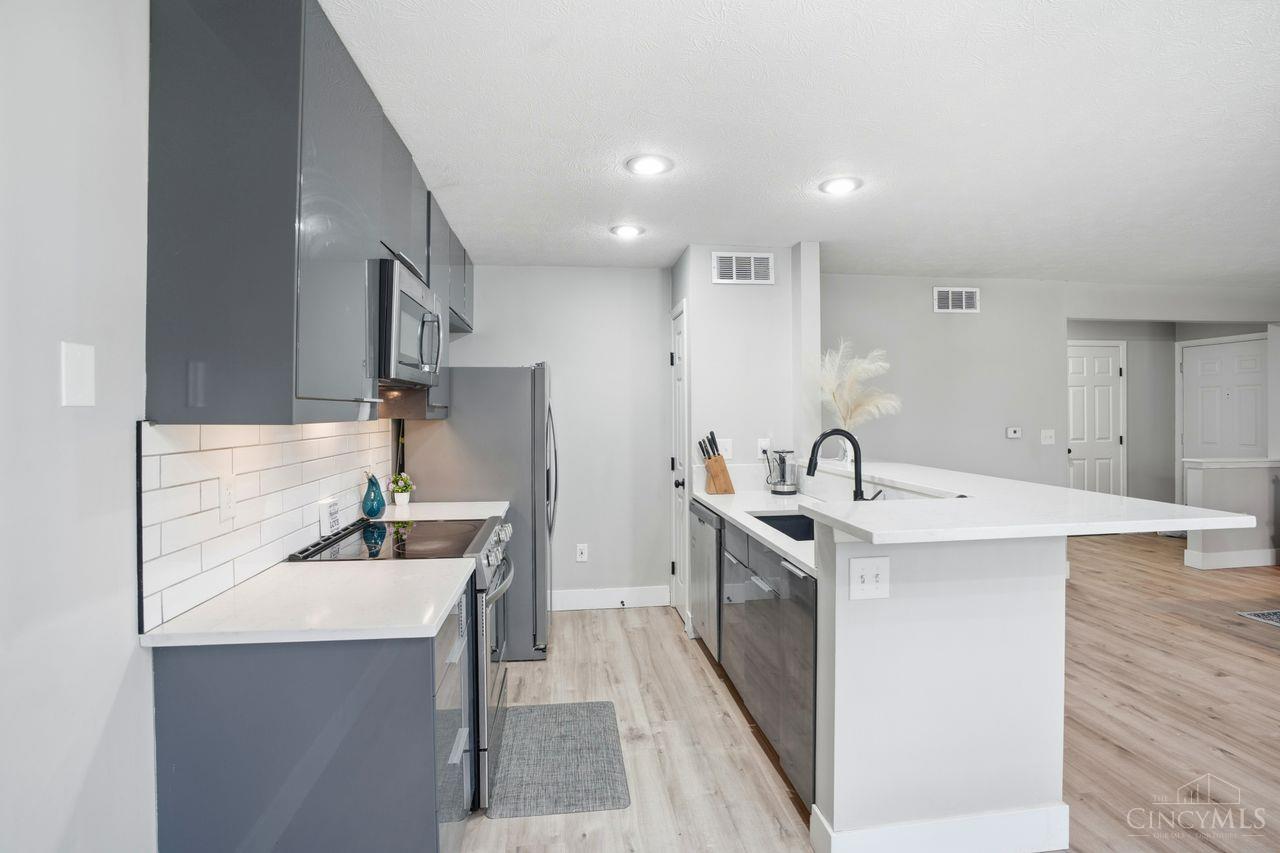 165 High Ridge Court