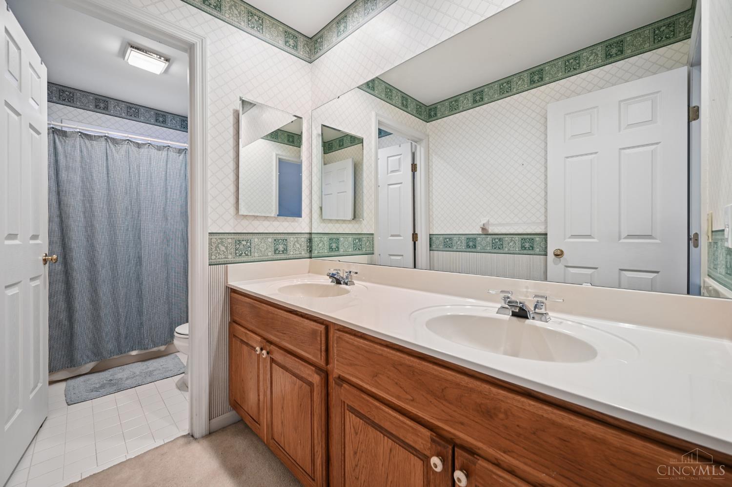 483 Vista Glen Drive