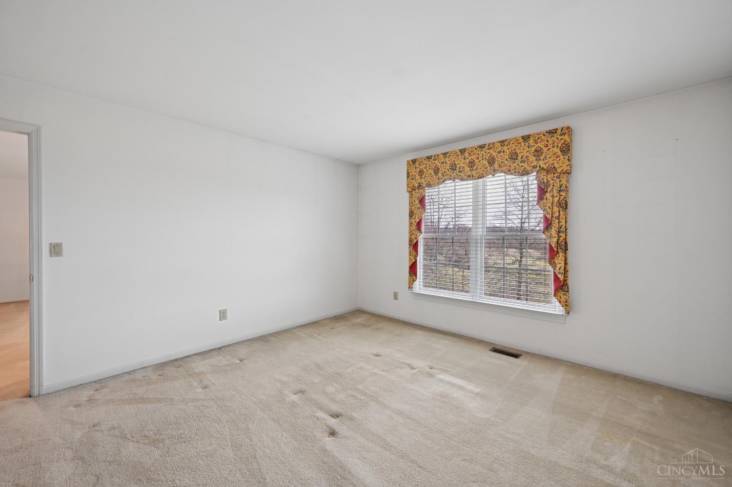 483 Vista Glen Drive