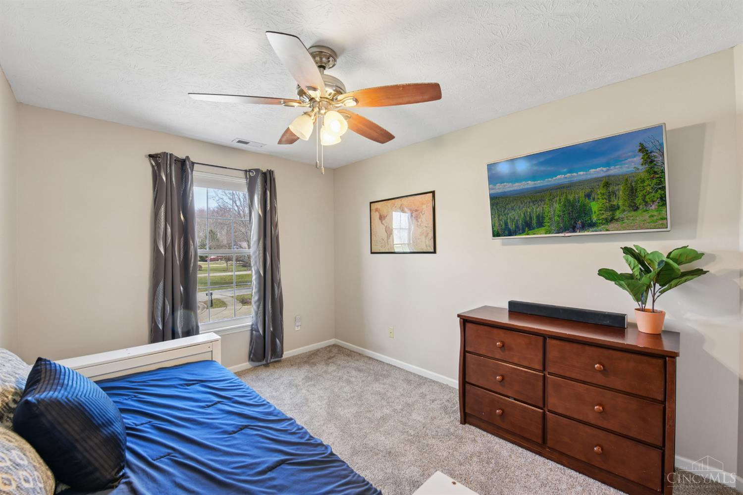 5906 Greywolf Court