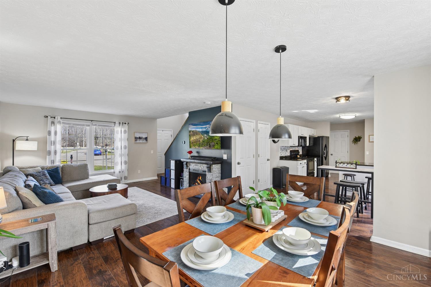 5906 Greywolf Court