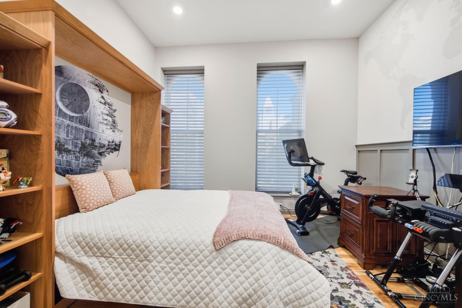 411 Plum Street 302