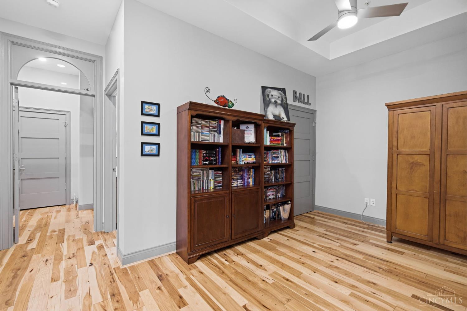 411 Plum Street 302