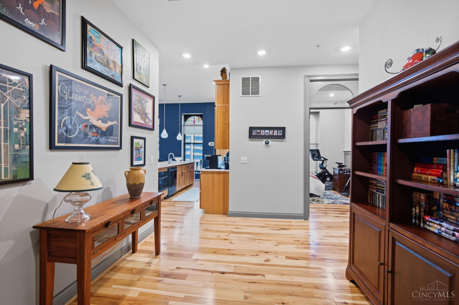 411 Plum Street 302