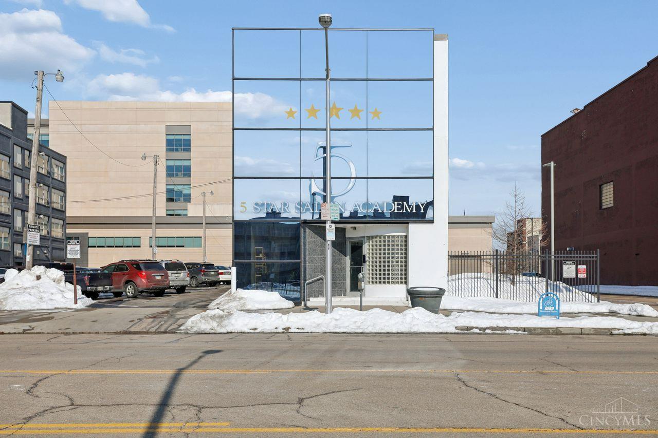 125 E 2nd Street