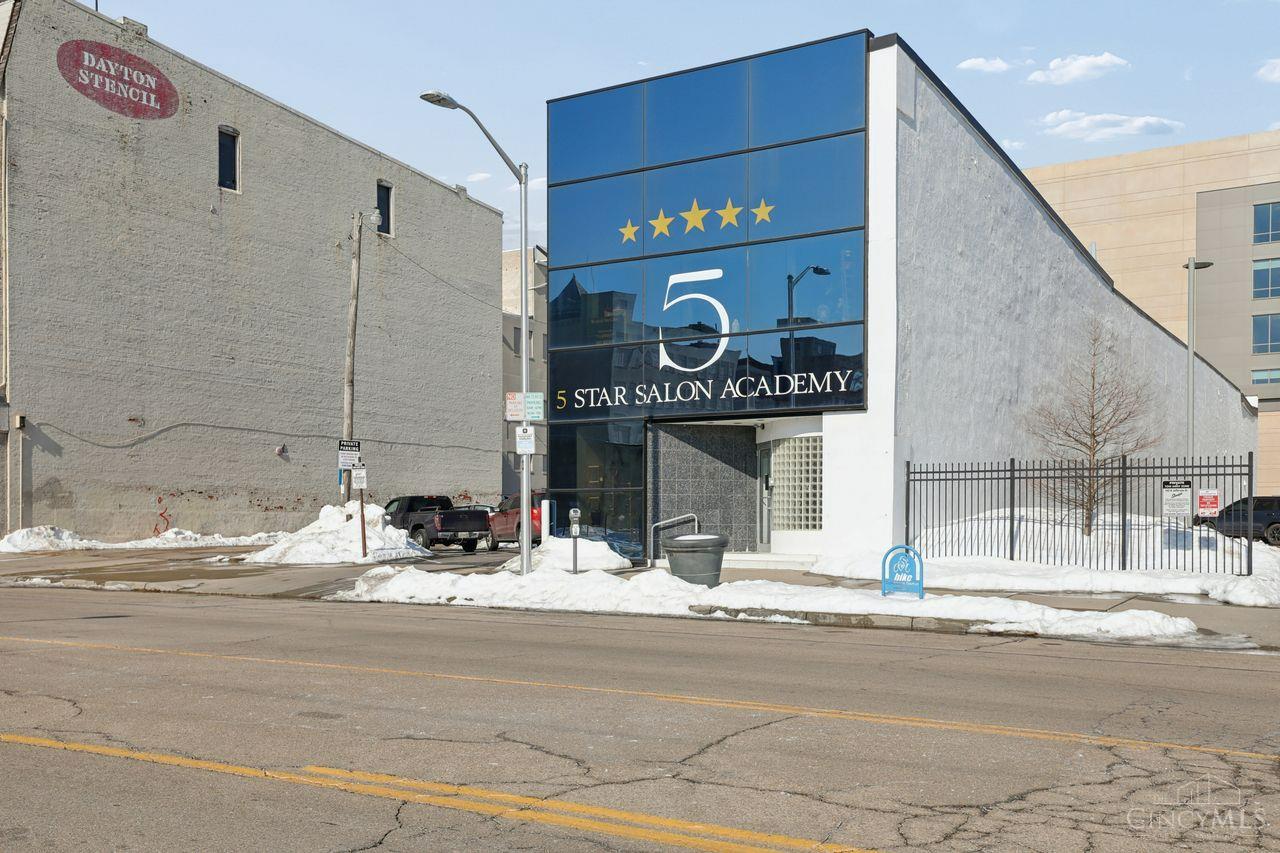 125 E 2nd Street
