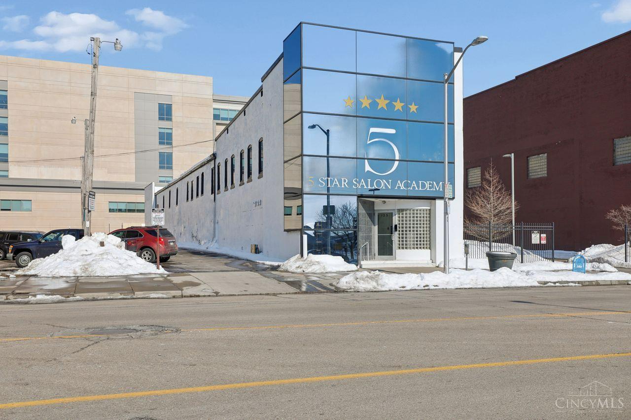 125 E 2nd Street