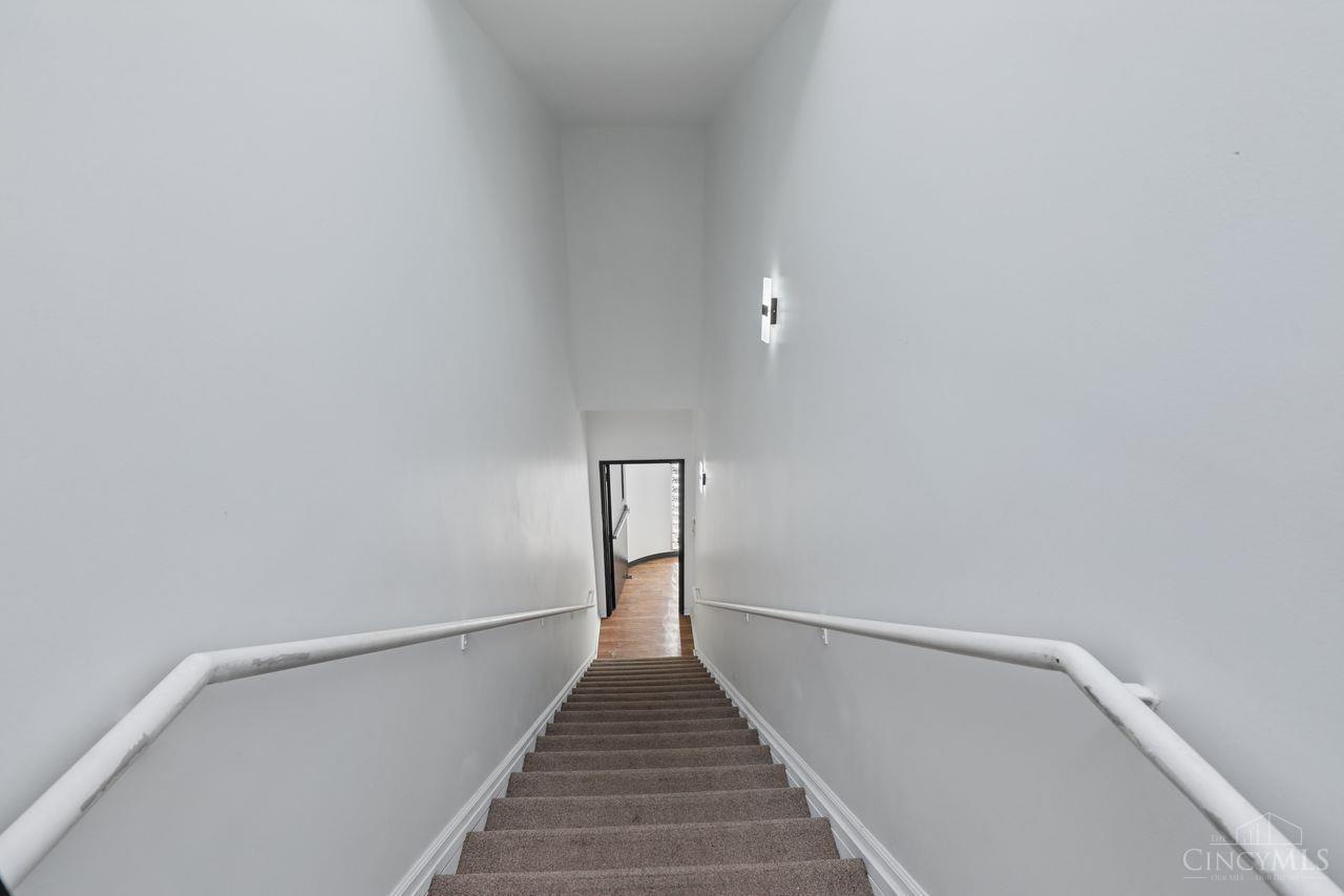 125 E 2nd Street