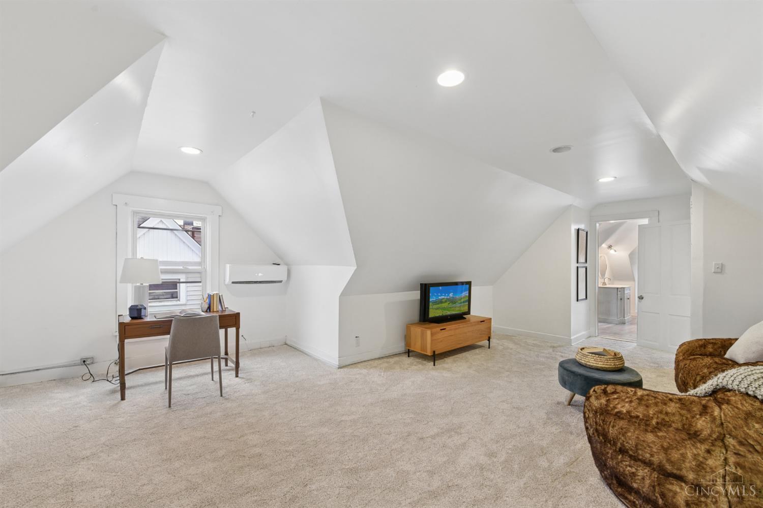 1723 Kinney Avenue