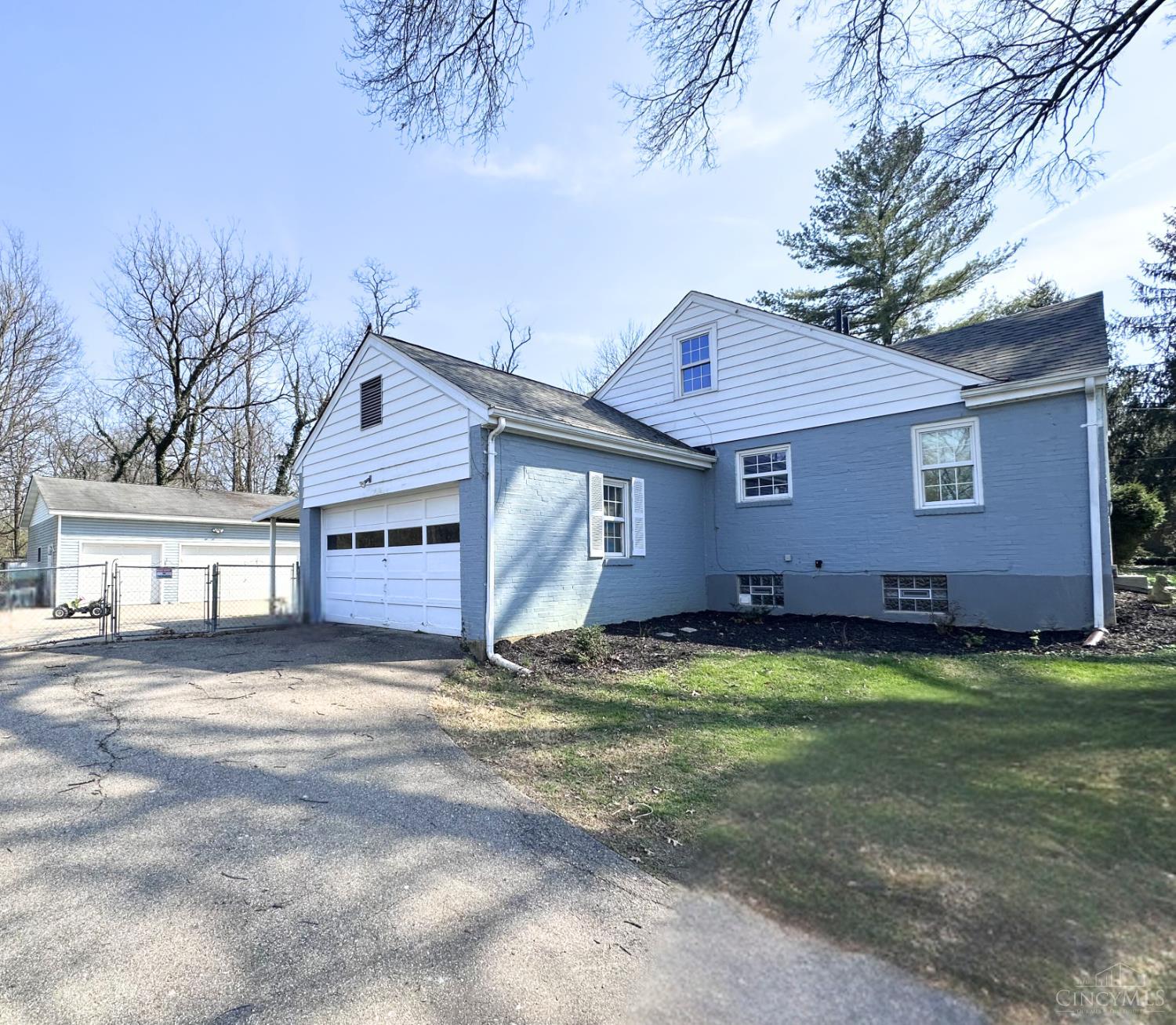 8622 Plainfield Lane