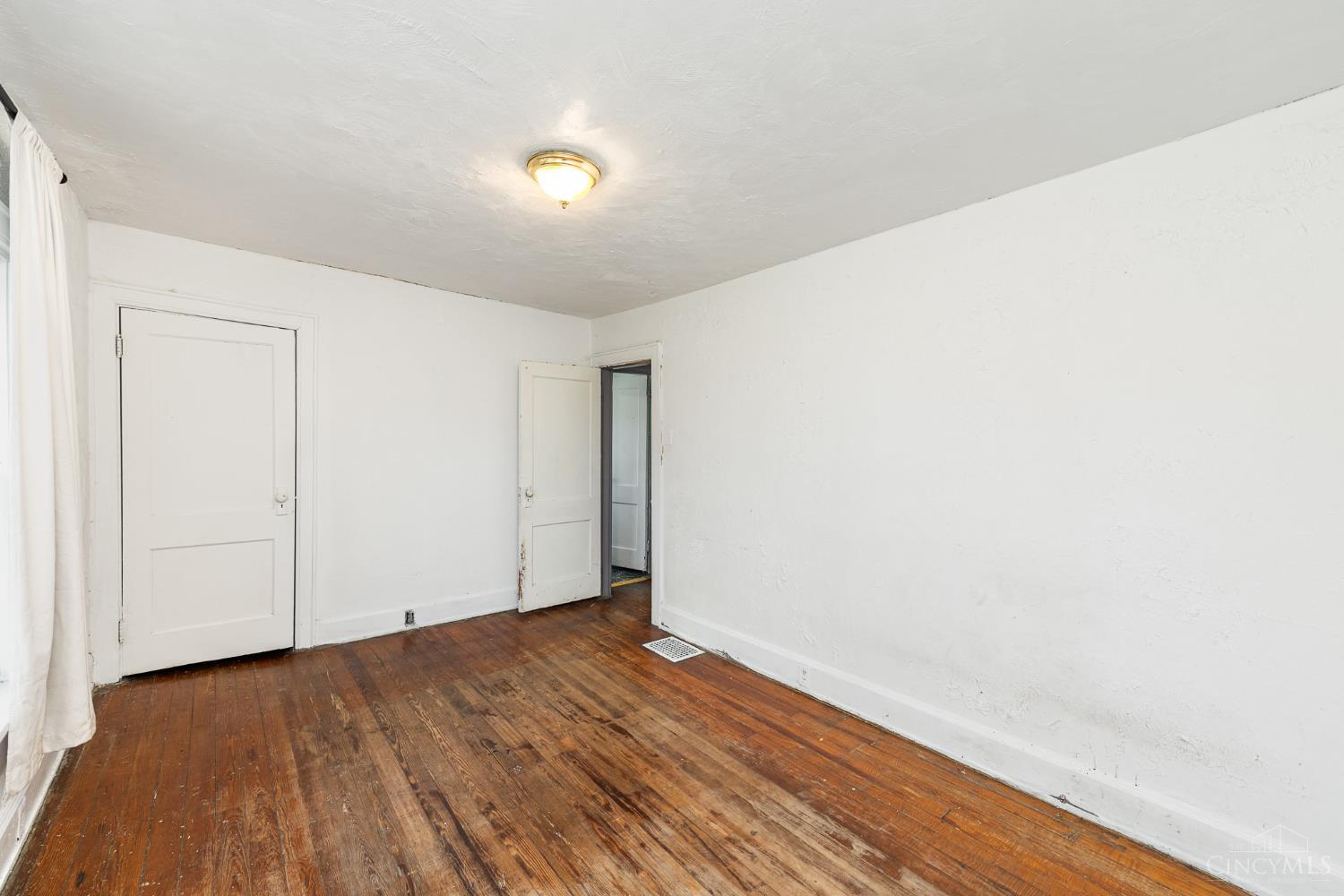 3511 Evanston Avenue