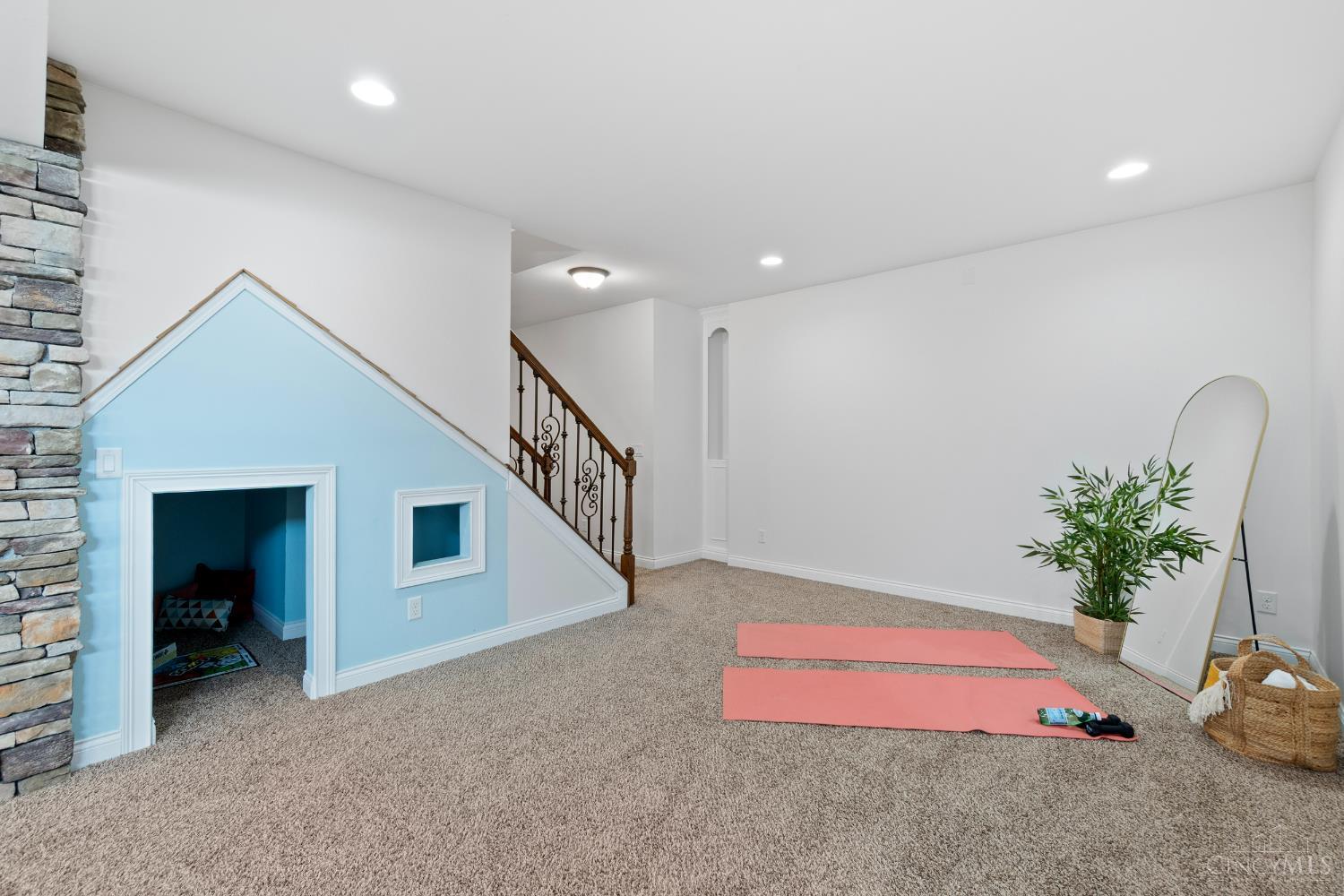 6738 Cherry Leaf Court