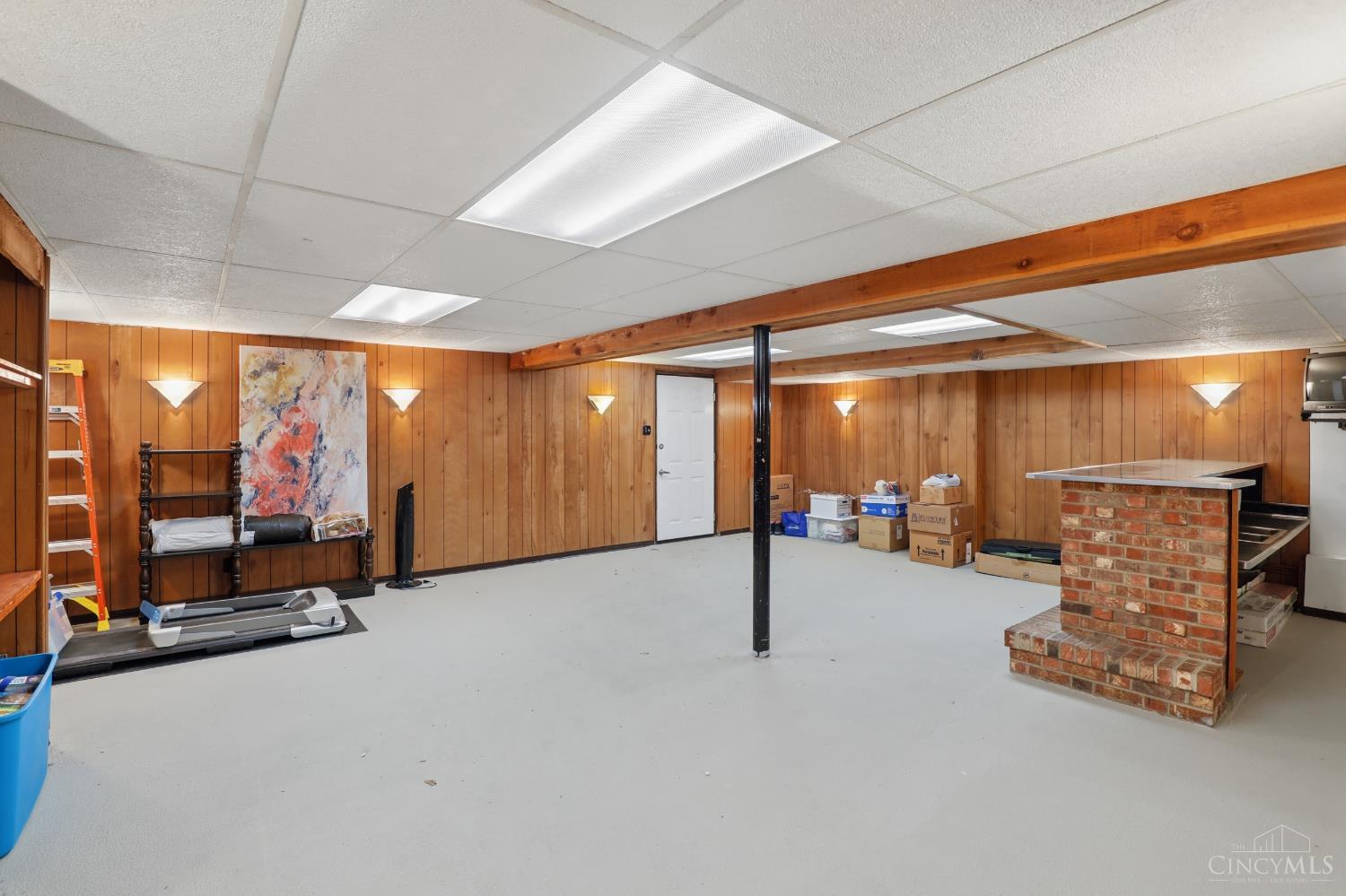 4195 Crystal View Court
