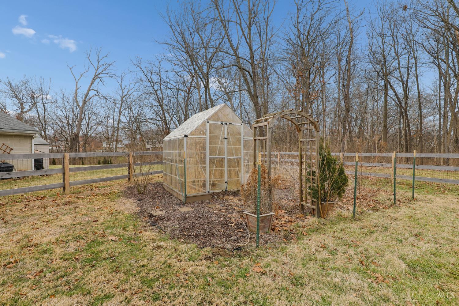 4195 Crystal View Court