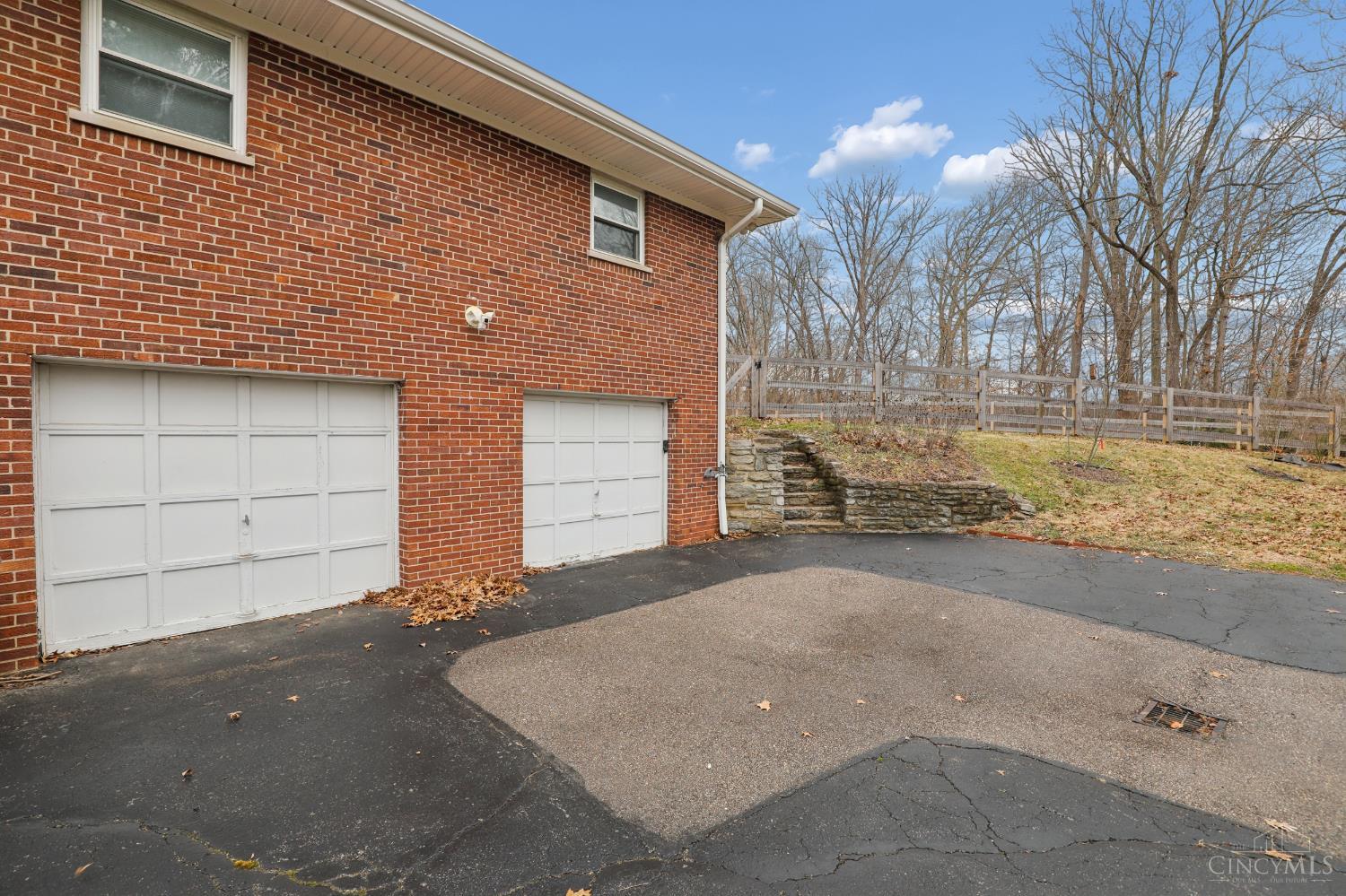 4195 Crystal View Court