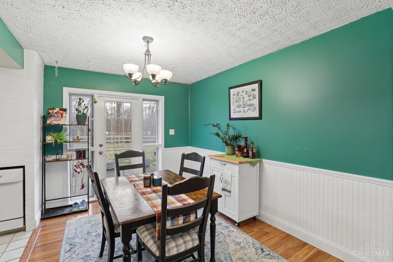4195 Crystal View Court