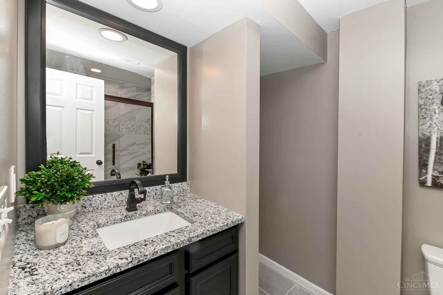 10802 Lakehurst Court 114