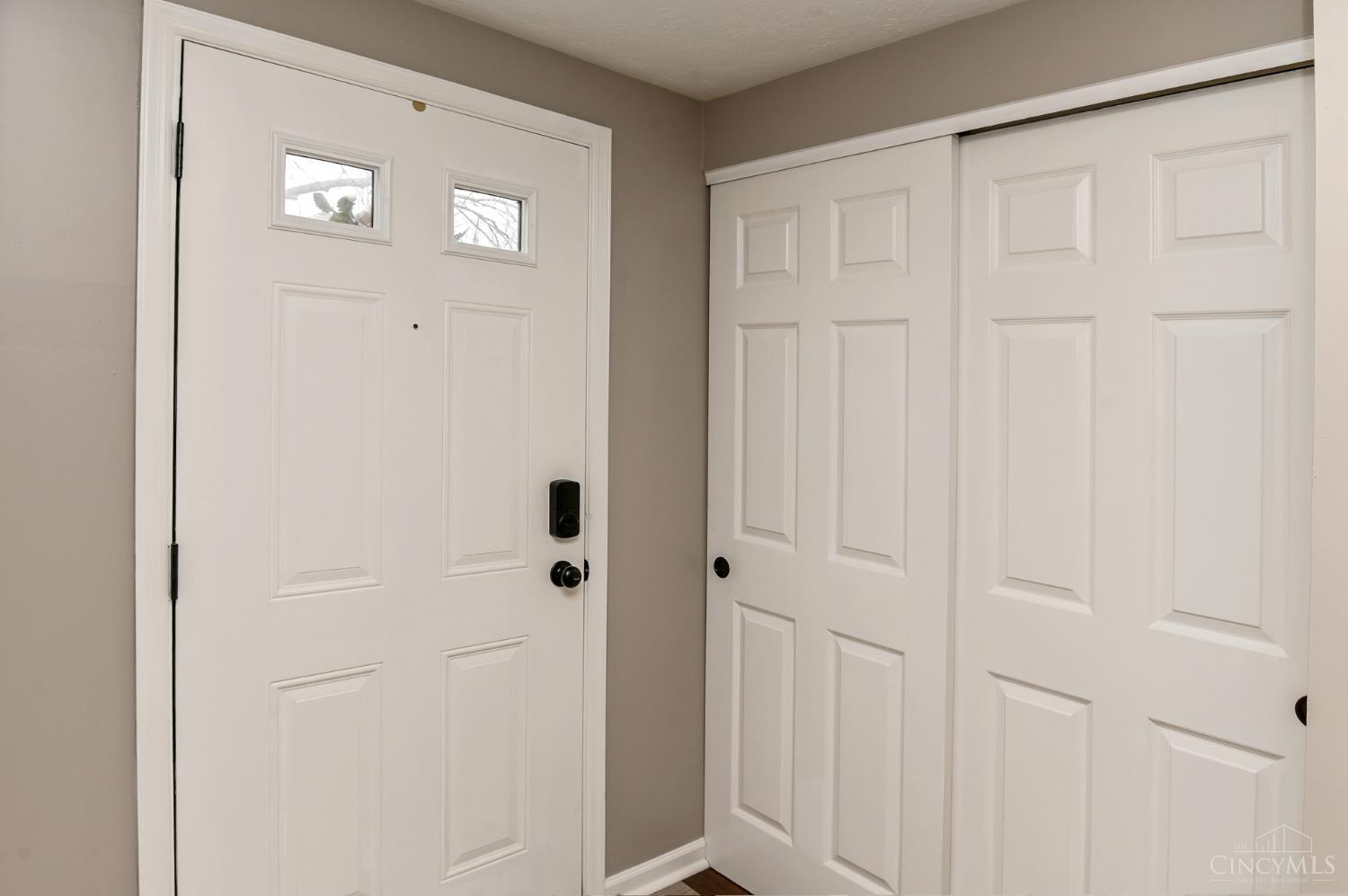 10802 Lakehurst Court 114