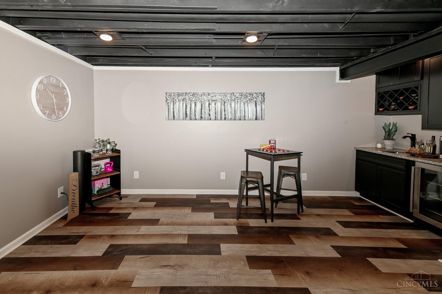 10802 Lakehurst Court 114