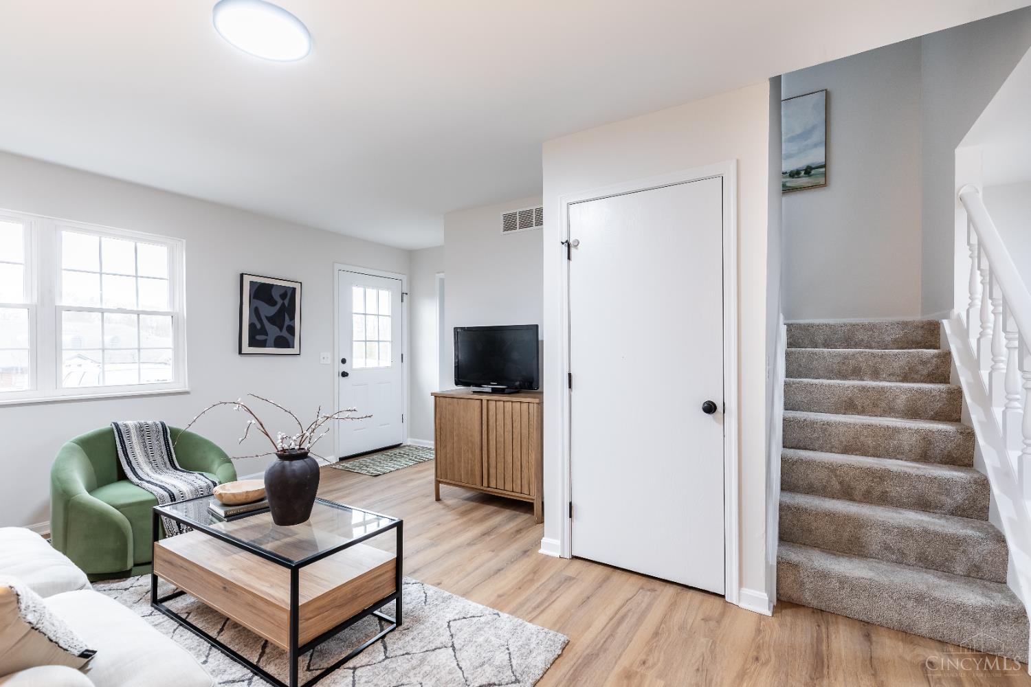 951 Villa View Court