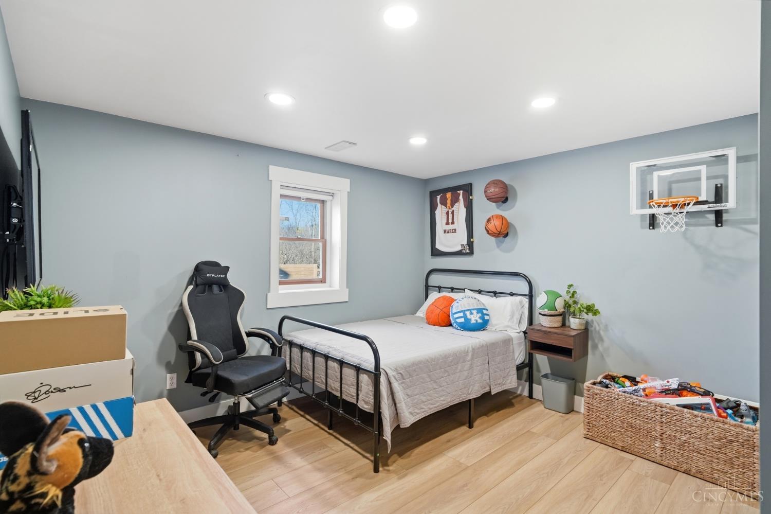 7395 Wethersfield Drive