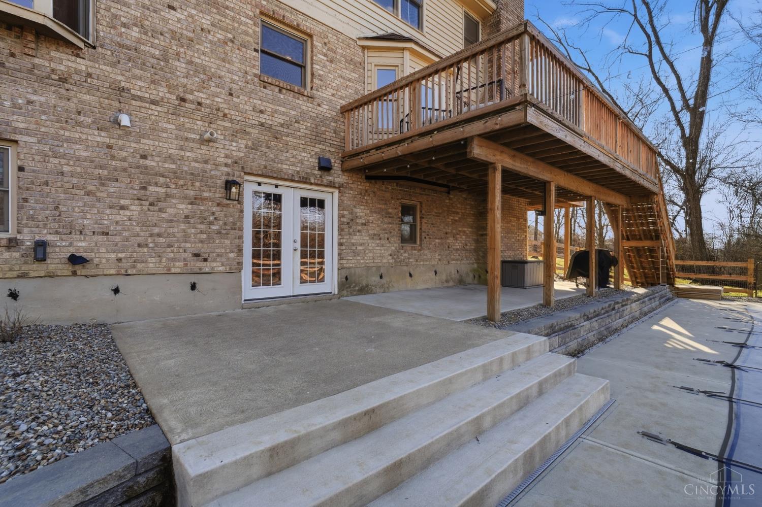 7395 Wethersfield Drive