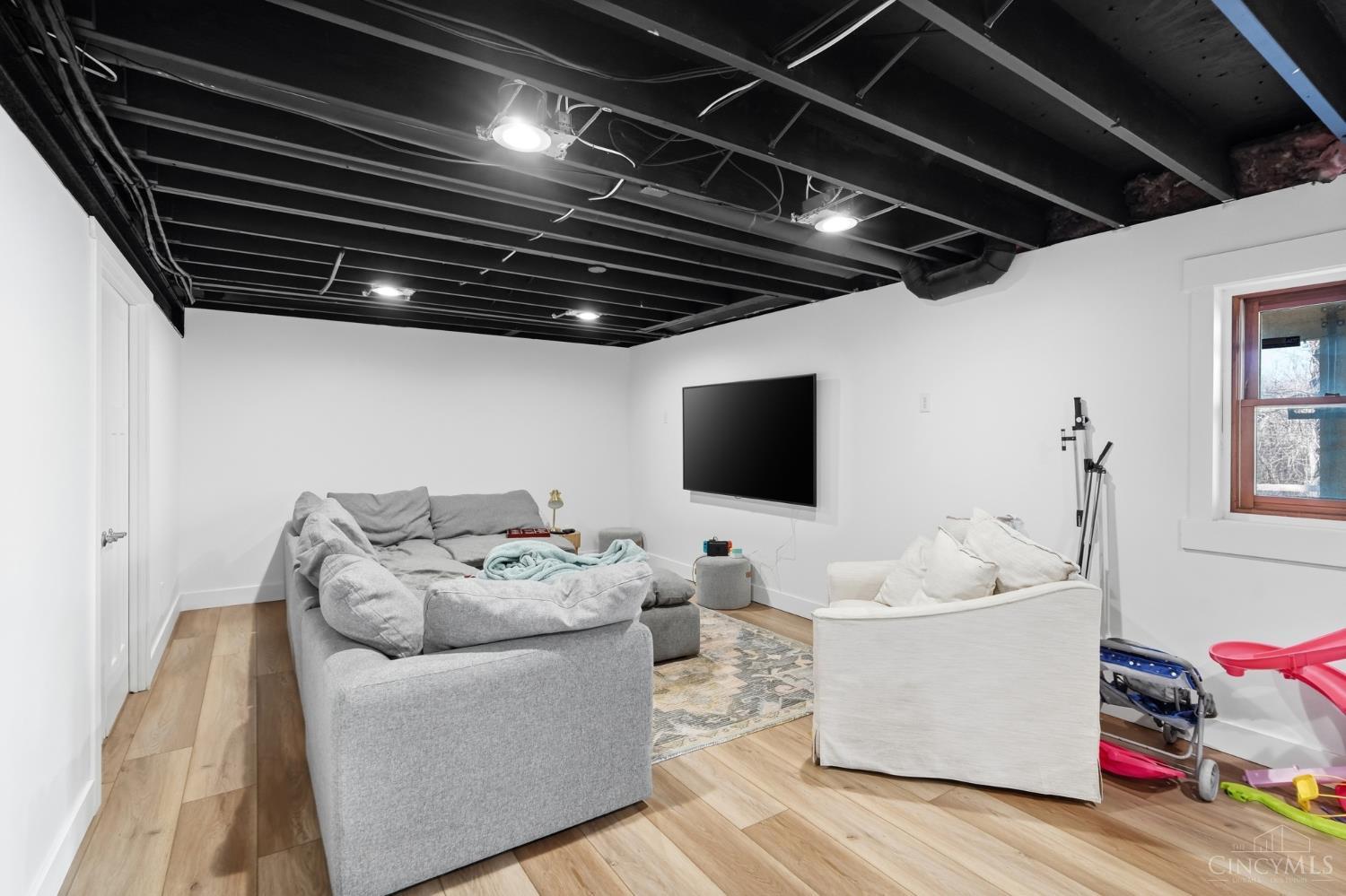 7395 Wethersfield Drive