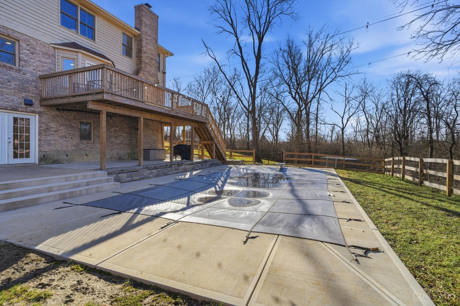 7395 Wethersfield Drive