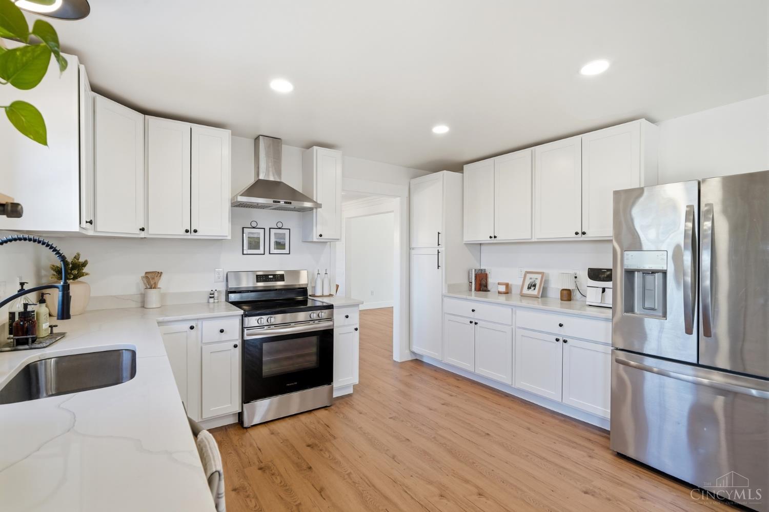 7395 Wethersfield Drive