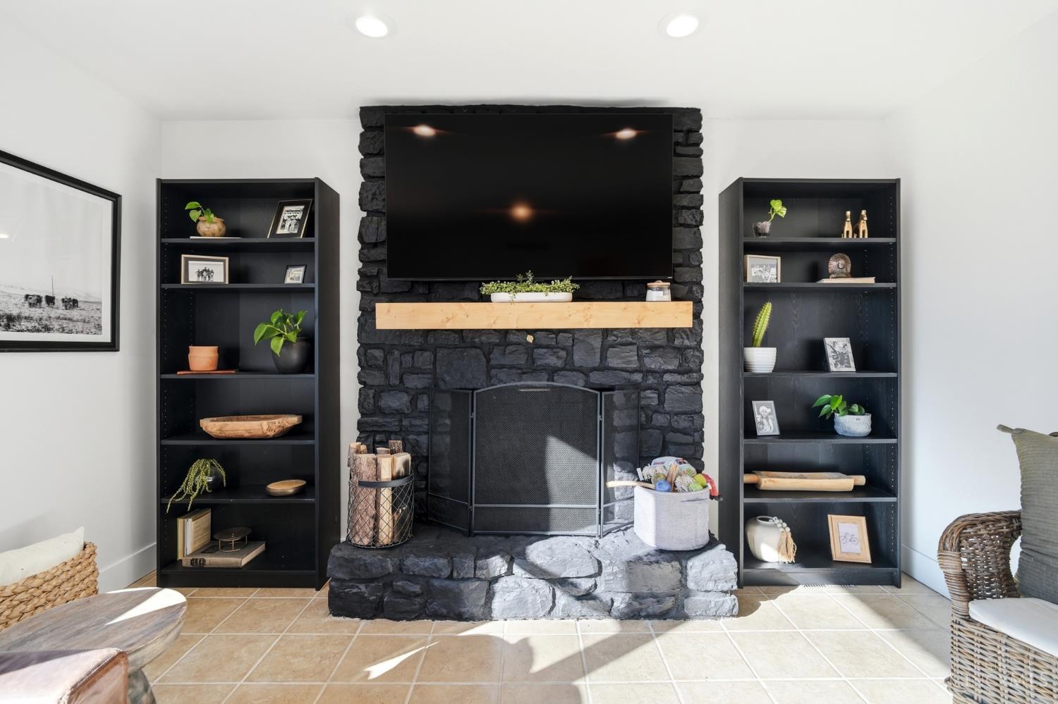 7395 Wethersfield Drive