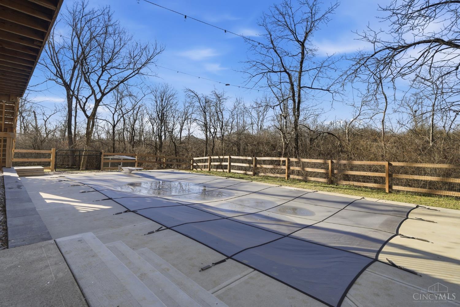 7395 Wethersfield Drive