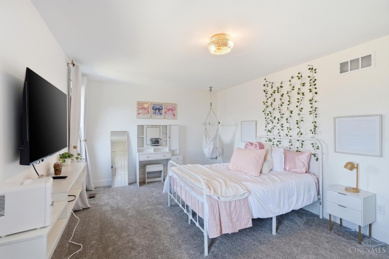 7395 Wethersfield Drive