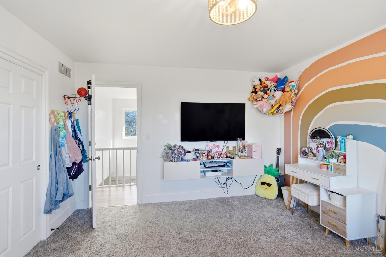 7395 Wethersfield Drive