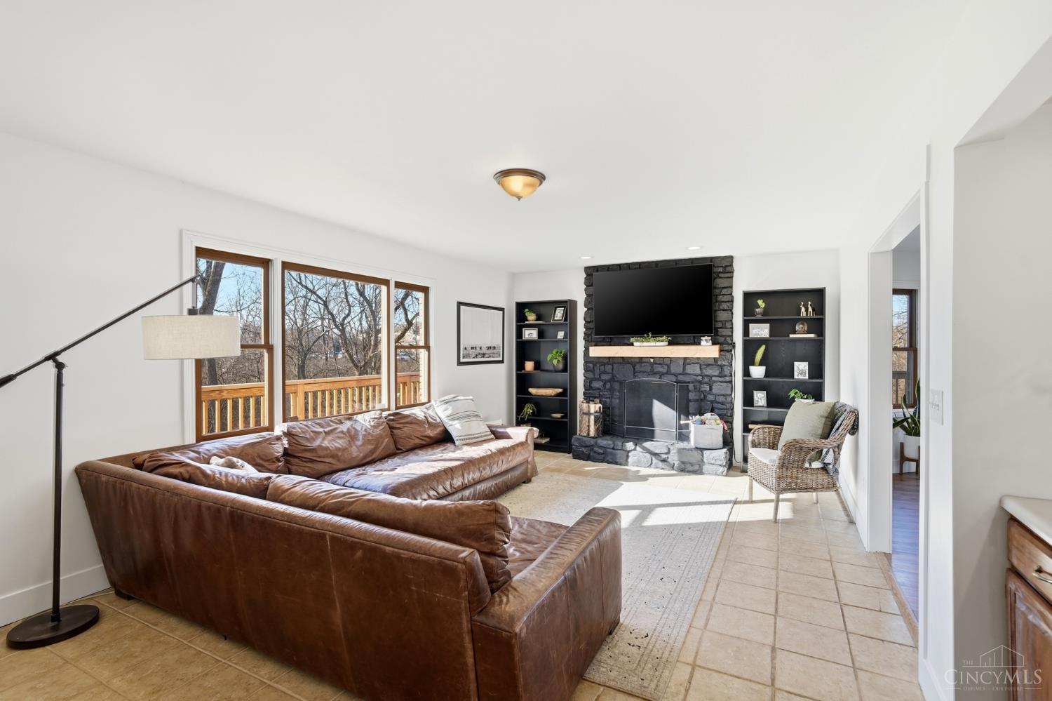 7395 Wethersfield Drive