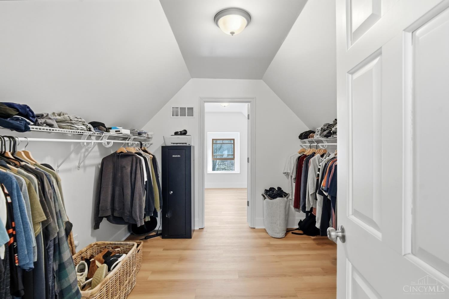 7395 Wethersfield Drive