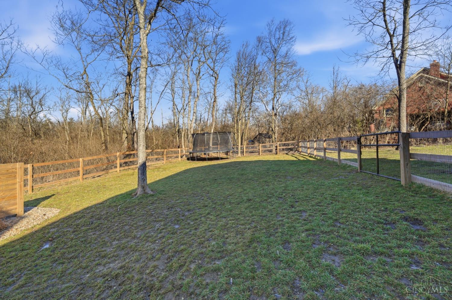 7395 Wethersfield Drive