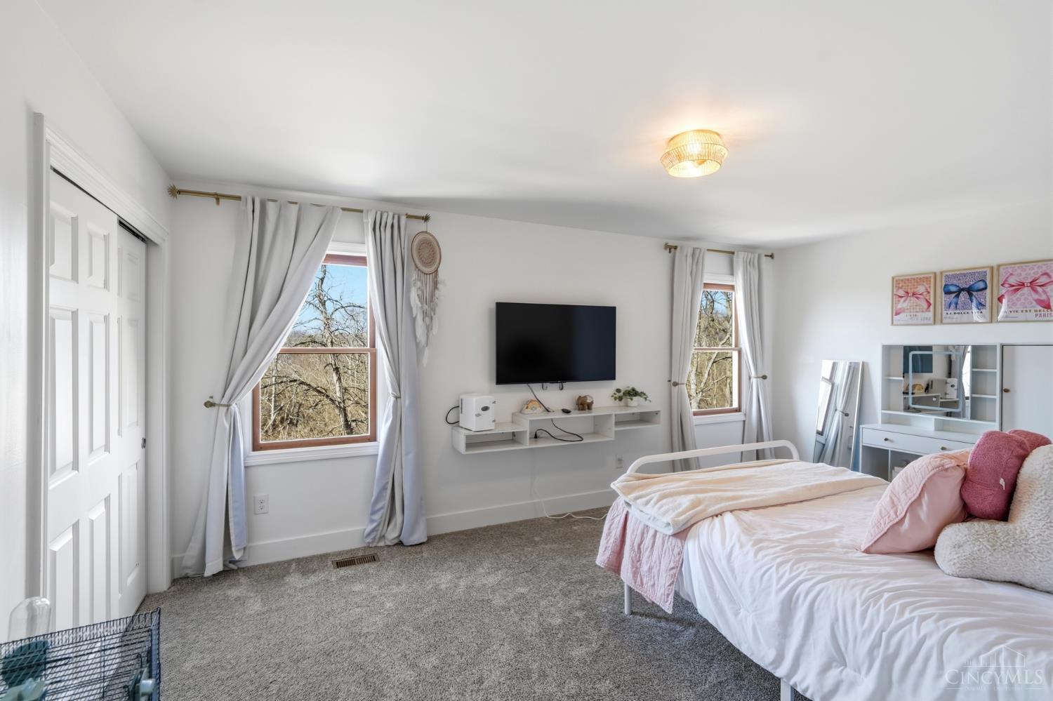 7395 Wethersfield Drive