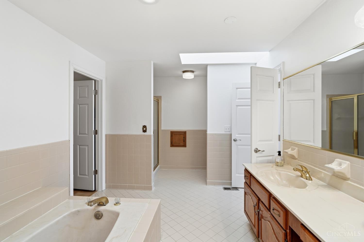 7395 Wethersfield Drive