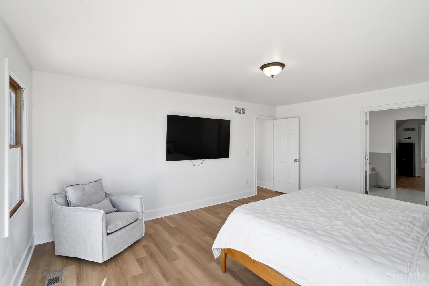 7395 Wethersfield Drive