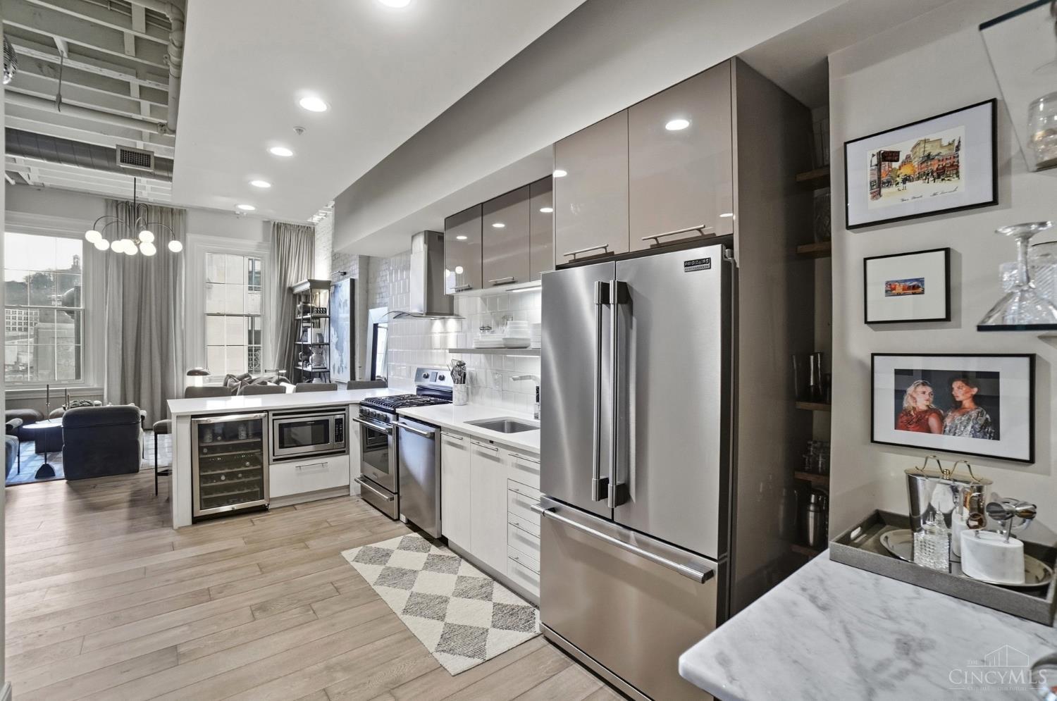 813 Broadway Street 404