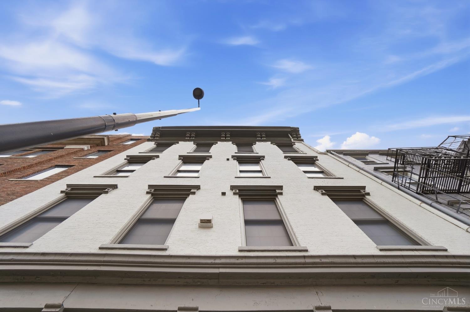 813 Broadway Street 404