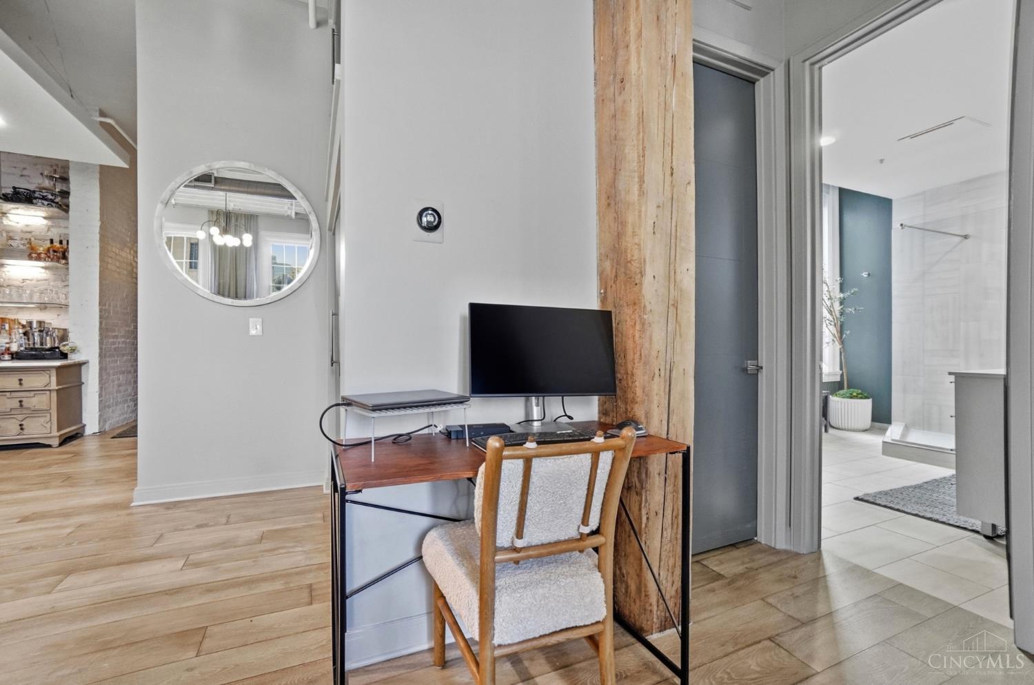 813 Broadway Street 404