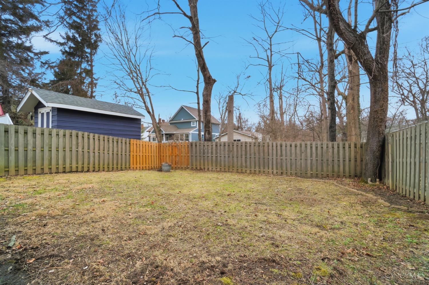 3786 Aylesboro Avenue