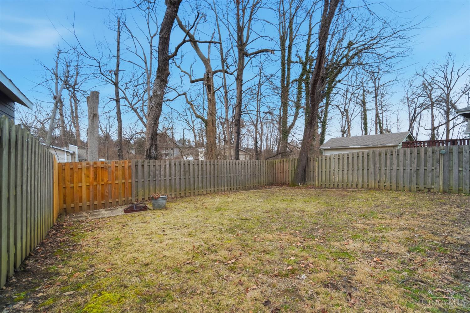 3786 Aylesboro Avenue
