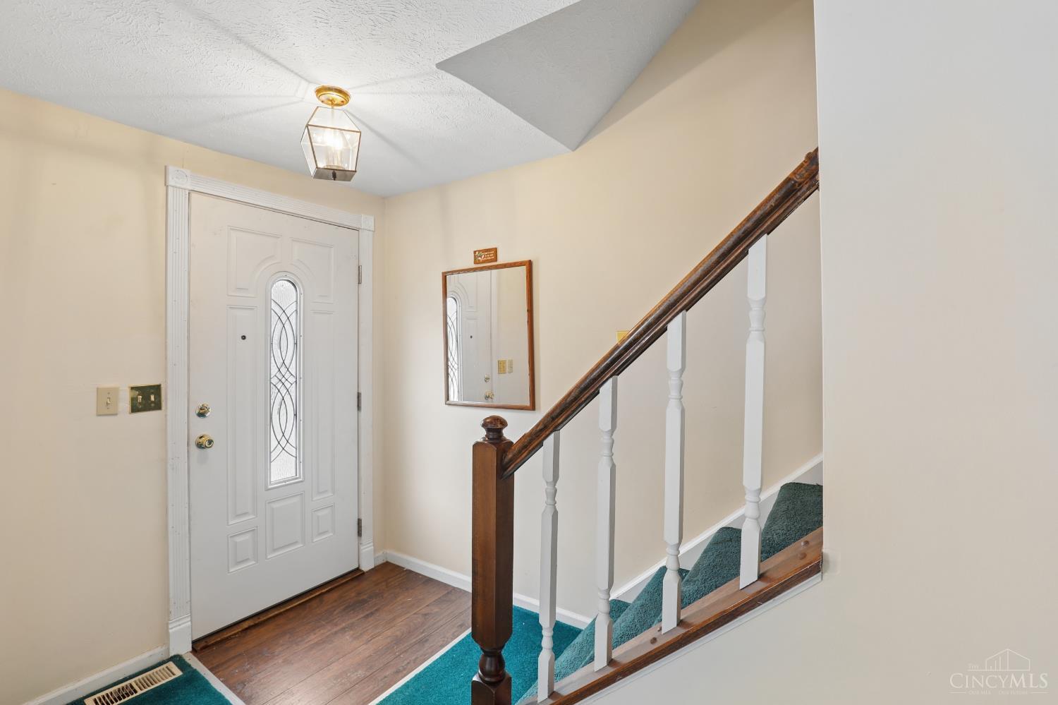 1410 Lela Lane