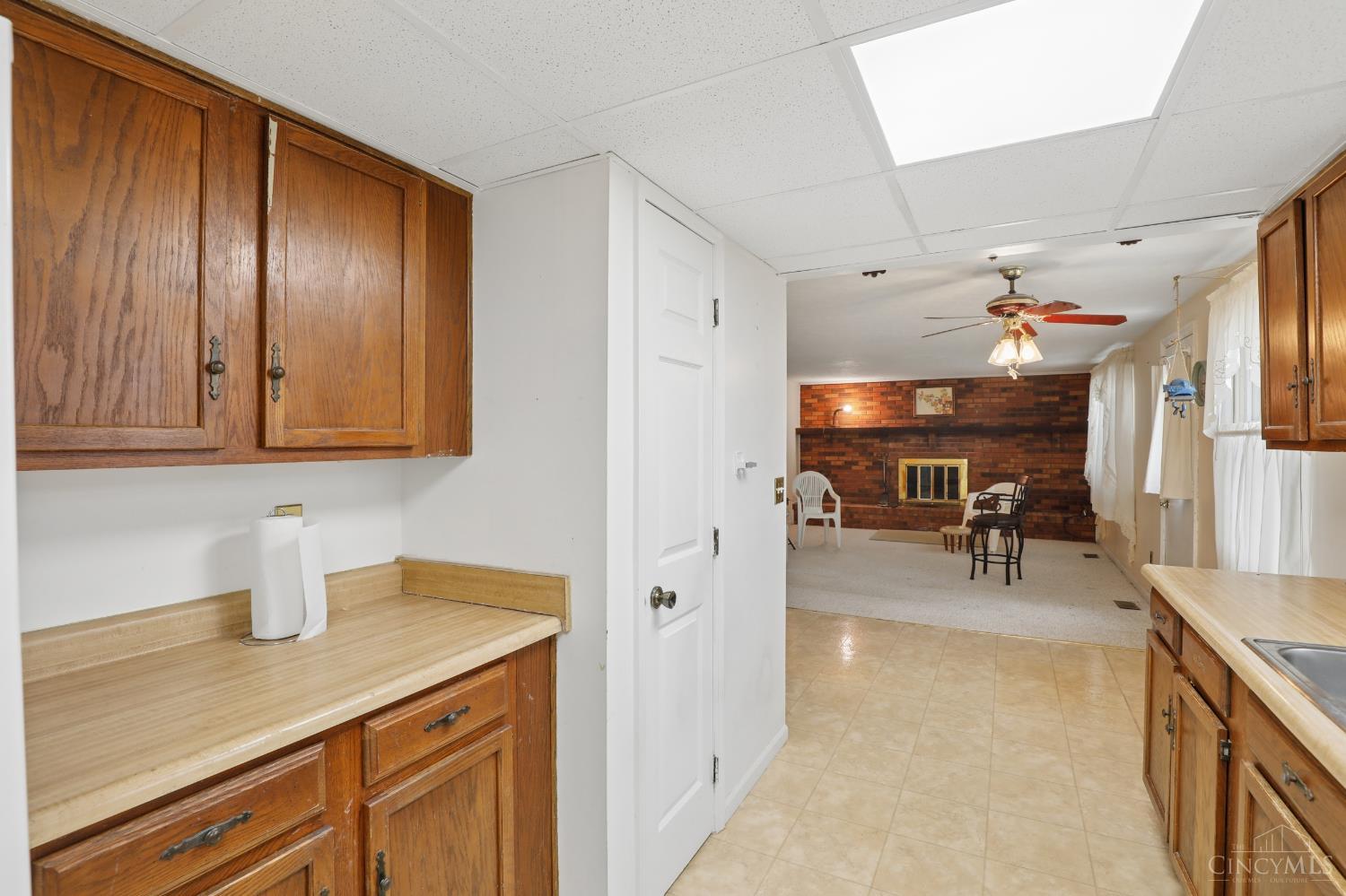1410 Lela Lane