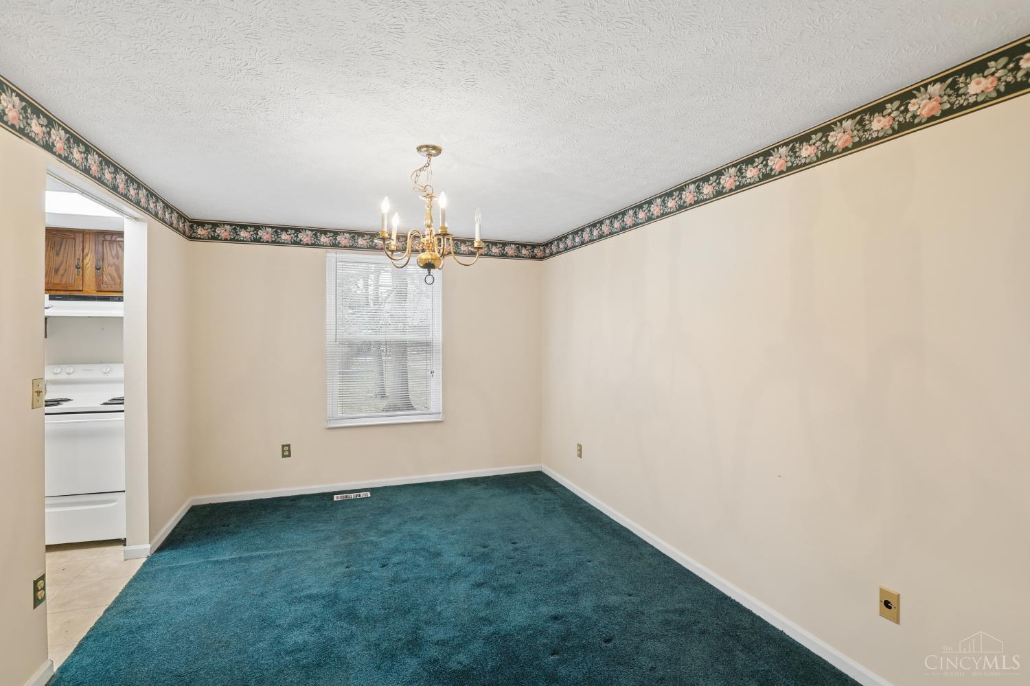 1410 Lela Lane