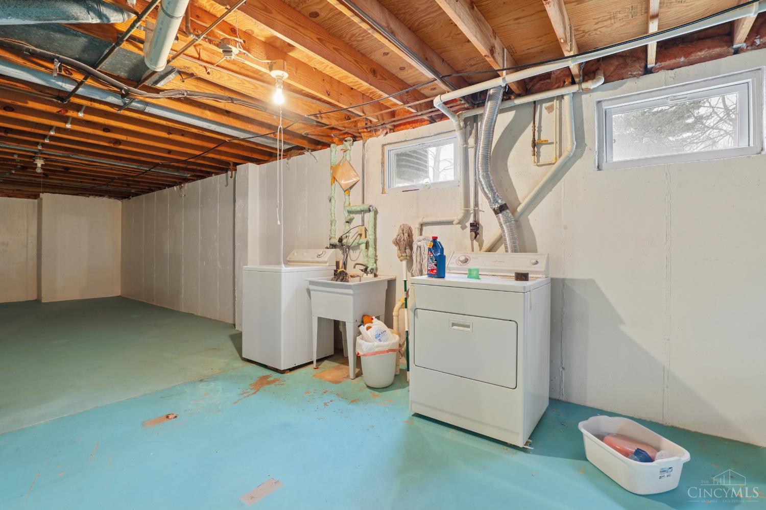 1410 Lela Lane