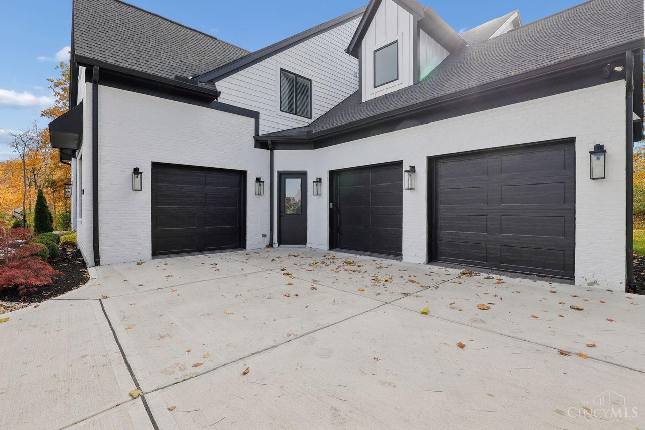 5673 Melbury Court