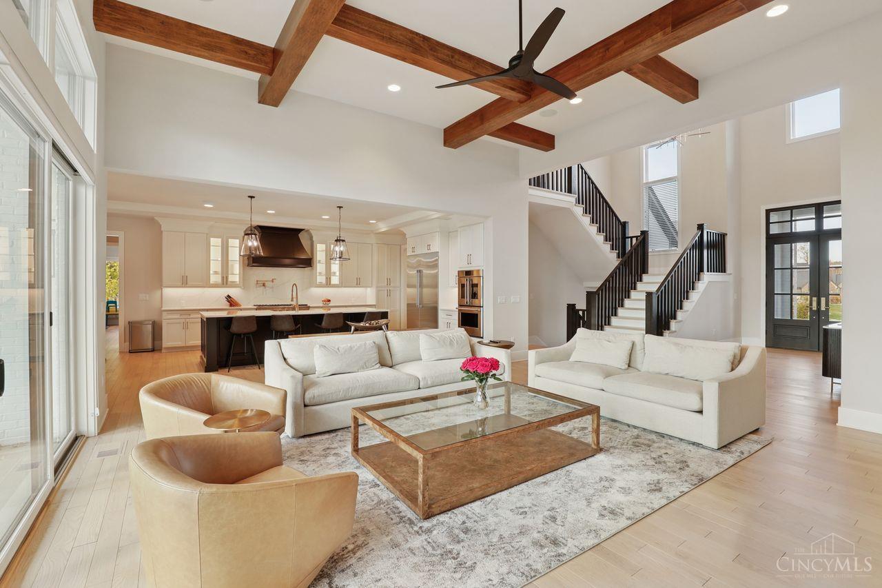 5673 Melbury Court